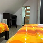 Les Du Valjoly *