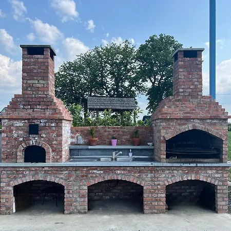 Les Du Valjoly * Touvent